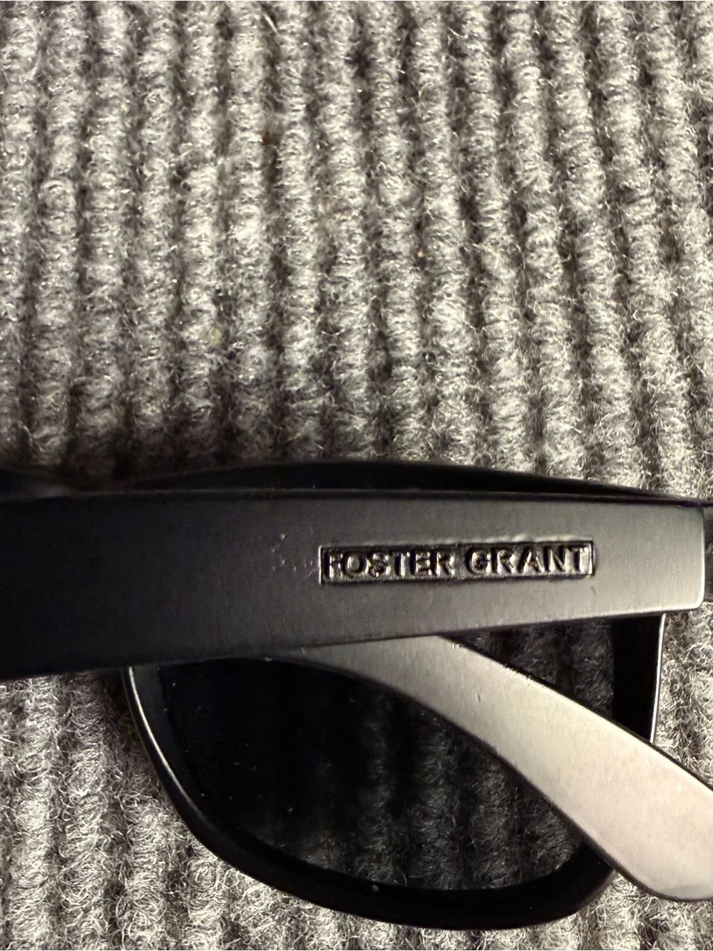 Foster Grant WV1224 Polarized Sunglasses - Matte Black Square Wayfarer Style